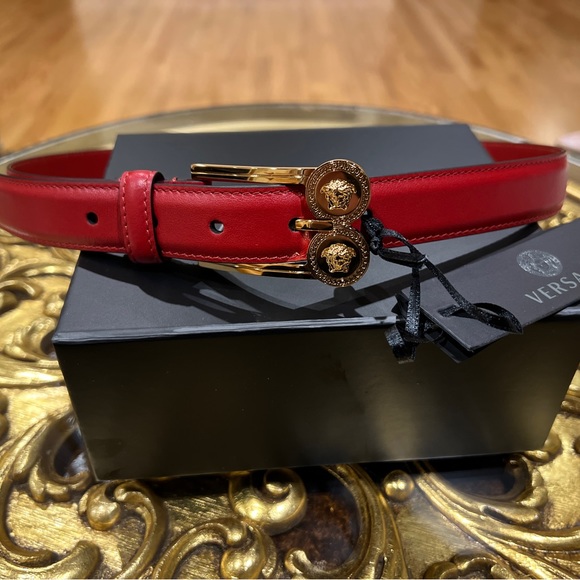 Versace Slim Smooth Red Leather Double Medusa Pendant Buckle Adjustable Belt - Picture 7 of 12